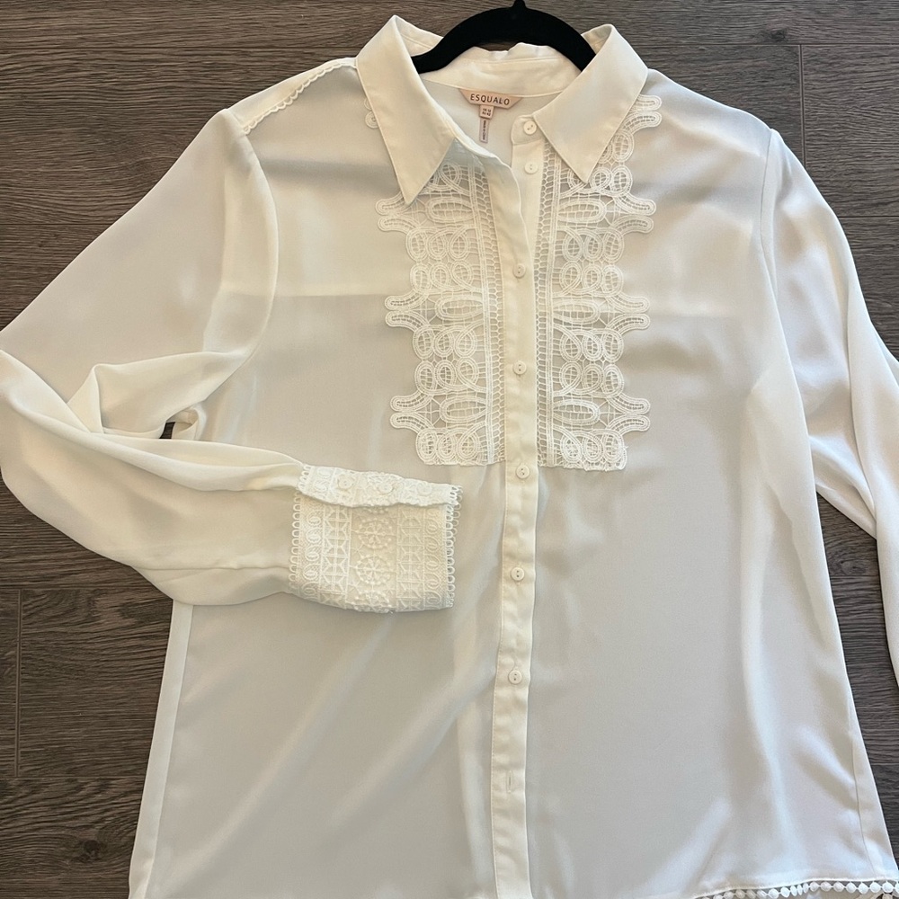 Elegant Equalo White Lace Women's Top